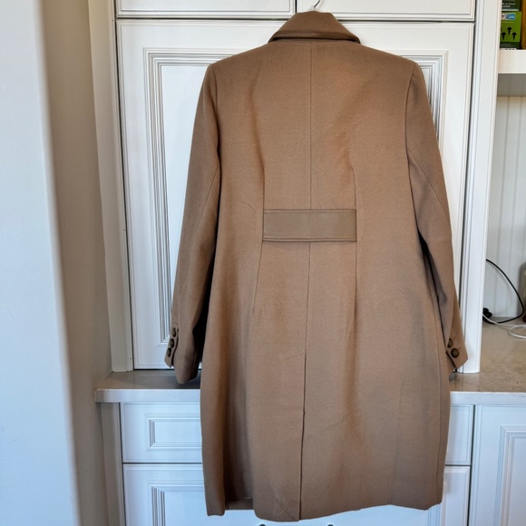 CABi Heritage Camel Coat (Size M) — Classic Double-Breasted Outerwear - Picture 2 of 4